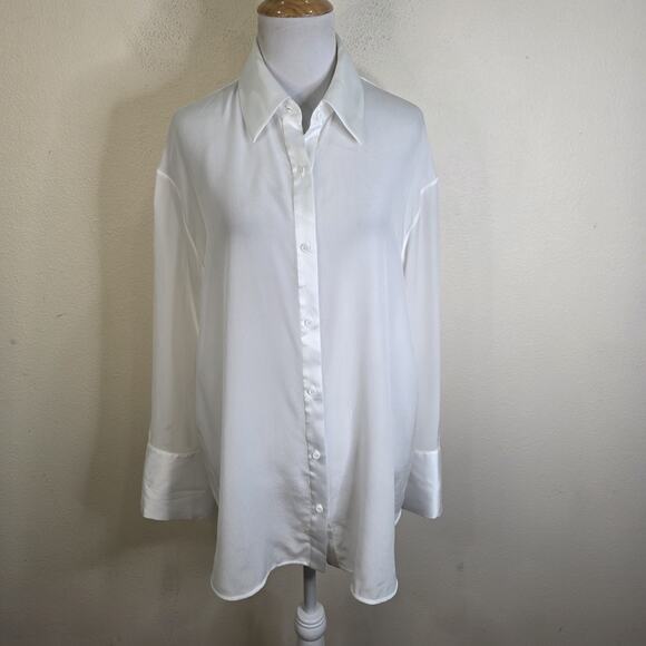 Alice & Olivia Finely OPEN BACK BUTTON DOWN White Blouse Shirt Size Small - Picture 3 of 9